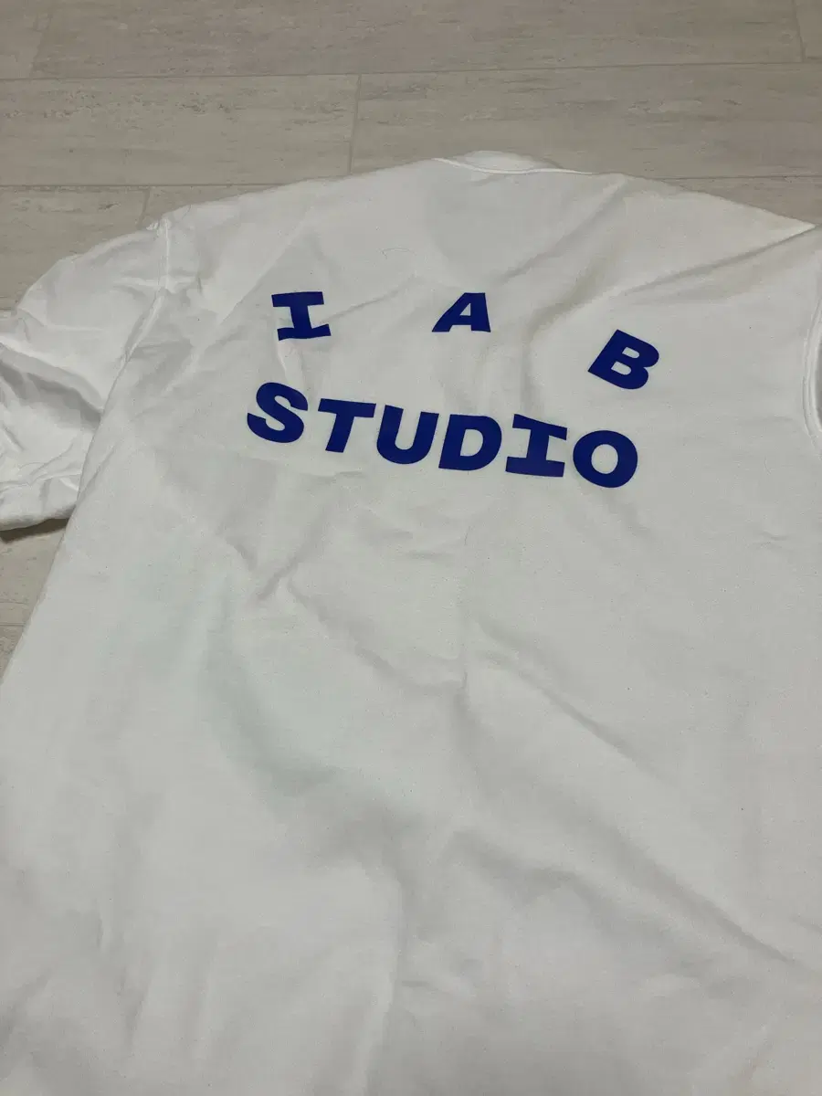 IAB Studio 10주년 기념 티셔츠 2장